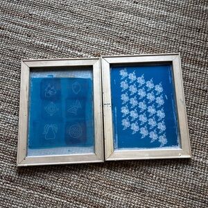 Set of 2 Silk Screens